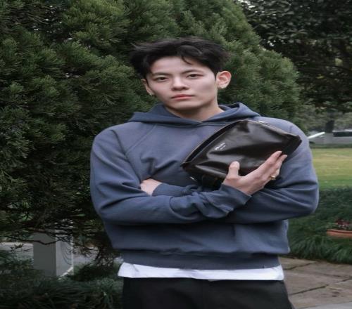 塔可夫斯基,力挽狂澜,利物浦与埃,MK体育平台,MK体育官方网站,MK体育登录入口,MK体育app下载